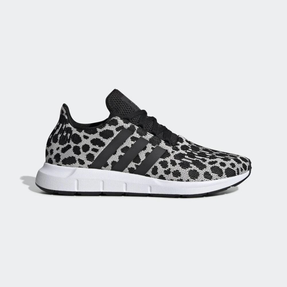 Adidas Swift Run Sneakers